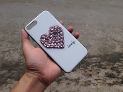 Ốp lưng iPhone 7 Plus trái tim đính đá